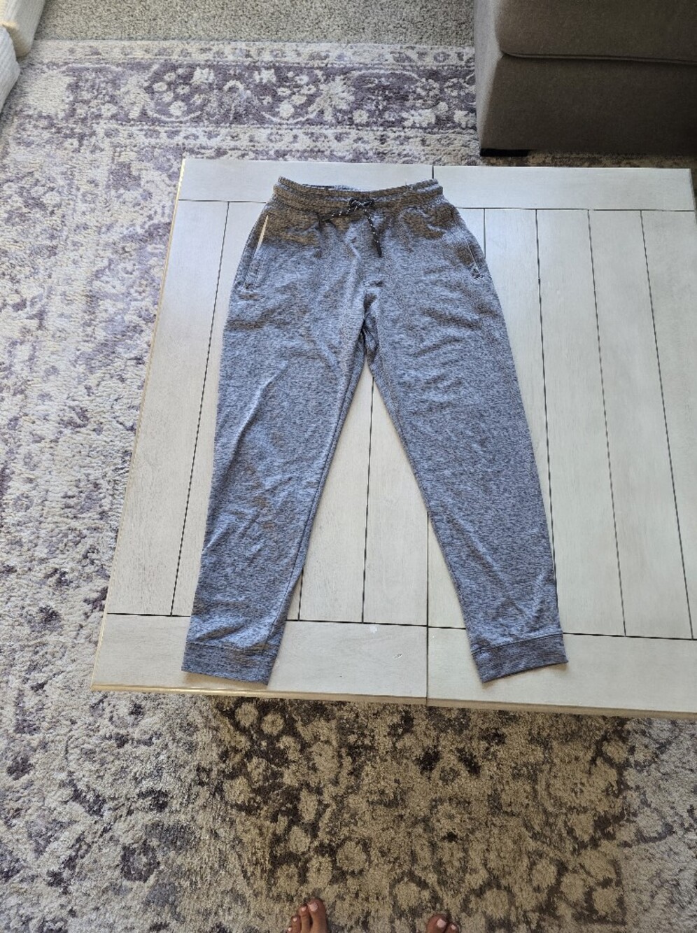 Vineyard Vines Boys Jogger Pants Size Medium Gray Performance Sweatpants